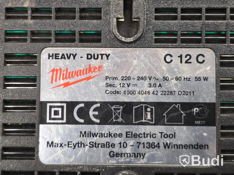 Batteriladdare och 12V batterier | Milwaukee