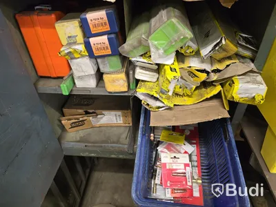 Parti med svetstillbehör och svetselektroder, mm