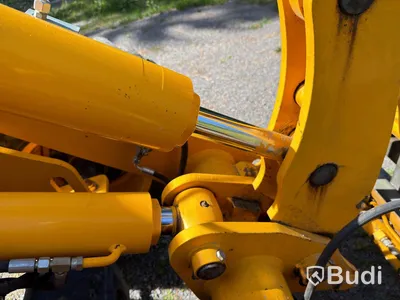 Wheel Loader JCB 406 | 3,491 h | 3 Attachments | 2006