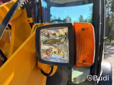 Wheel Loader JCB 406 | 3,491 h | 3 Attachments | 2006