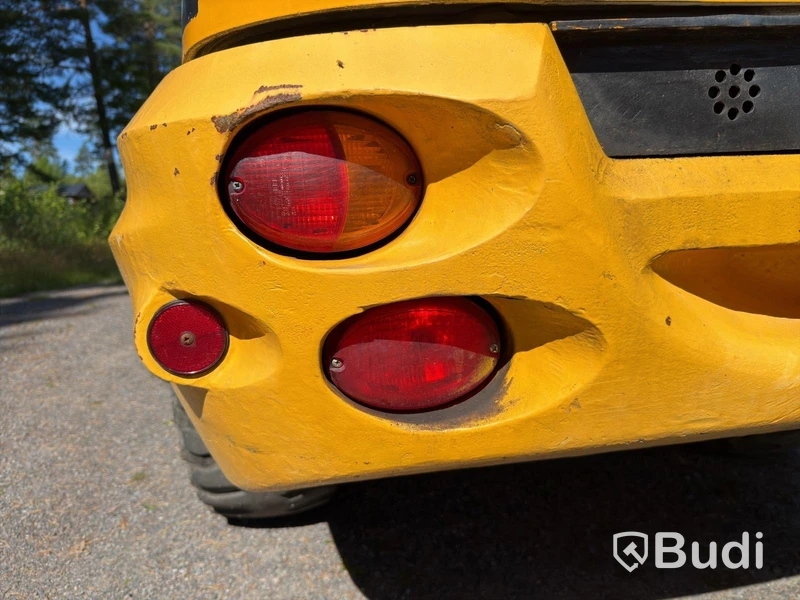 Wheel Loader JCB 406 | 3,491 h | 3 Attachments | 2006