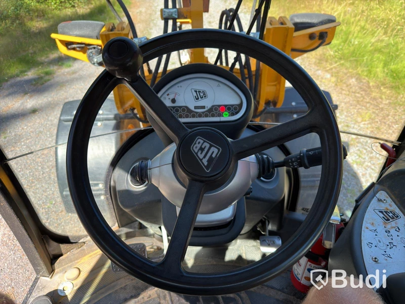 Wheel Loader JCB 406 | 3,491 h | 3 Attachments | 2006