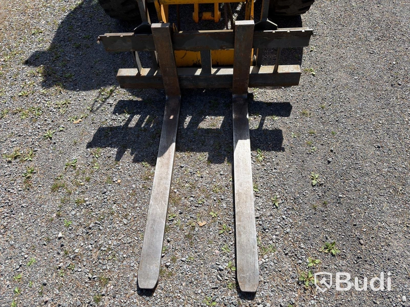 Wheel Loader JCB 406 | 3,491 h | 3 Attachments | 2006