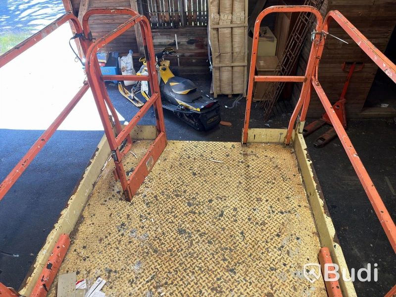 Scissor Lift JLG 4069LE | 14 m | New Batteries | Only 475 h