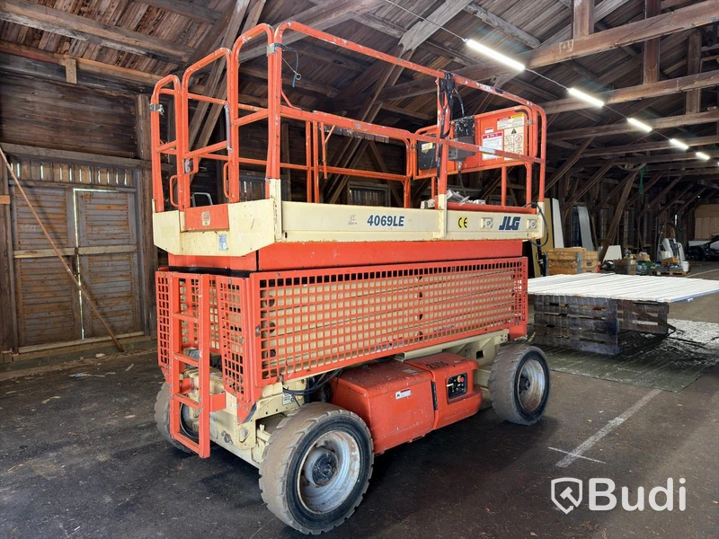 Scissor Lift JLG 4069LE | 14 m | New Batteries | Only 475 h