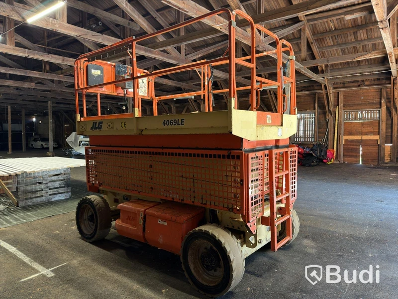 Scissor Lift JLG 4069LE | 14 m | New Batteries | Only 475 h