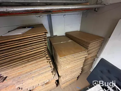 Dansgolv/mässgolv ca: 175 kvm