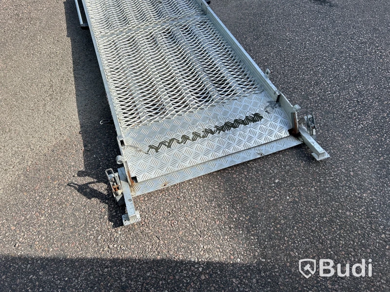 Rullstolsramp i aluminium manuell vikbar Kvistberga