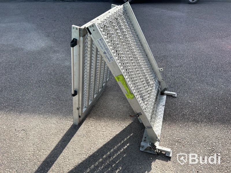 Rullstolsramp i aluminium manuell vikbar Kvistberga