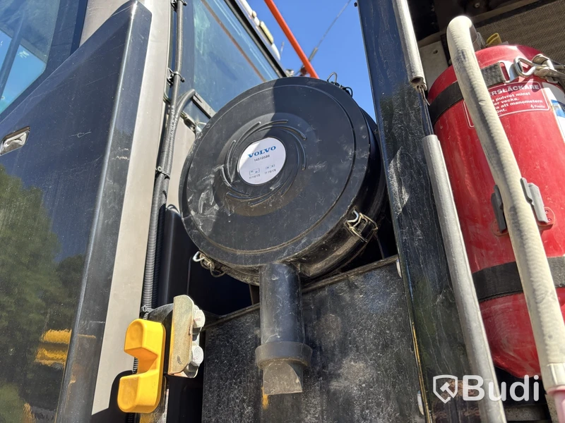 Volvo EW160E wheeled excavator - 2020 | GPS 3D system | Trailer