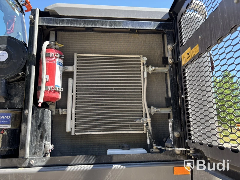 Volvo EW160E wheeled excavator - 2020 | GPS 3D system | Trailer