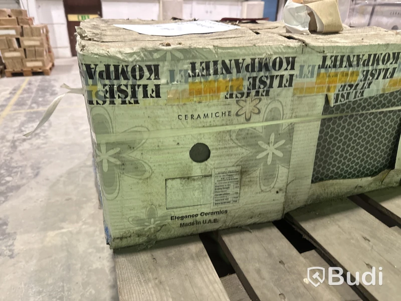 108 kvm kakel Elegance Ceramiche Marte Anthracite Matt | 3 pall | 30x30 cm