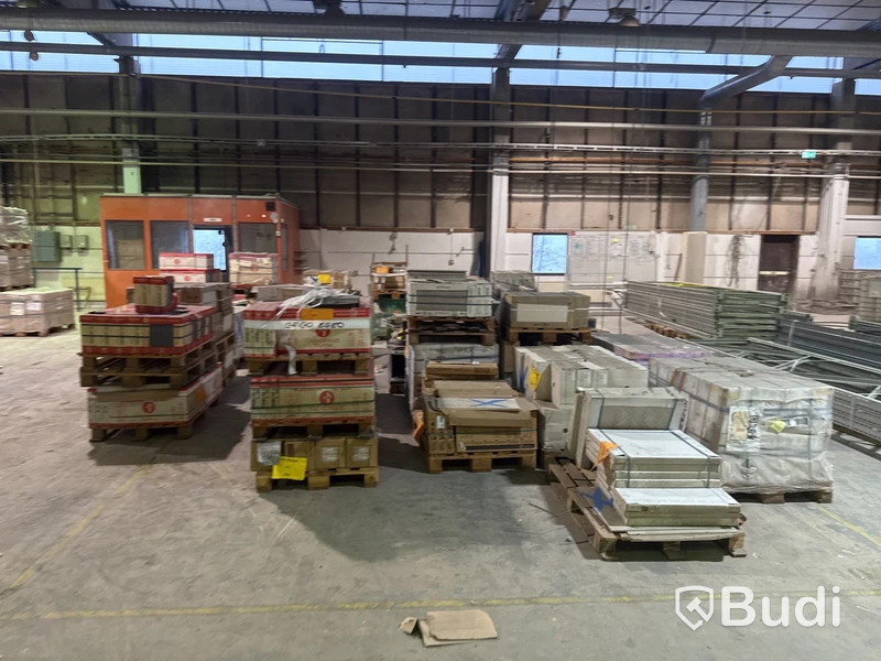 53 pall | Parti med blandat kakel & mosaik