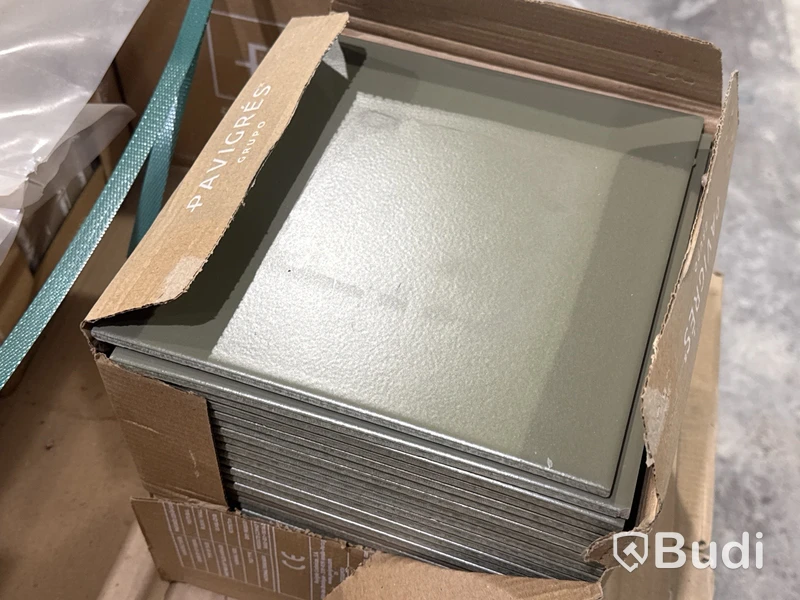 80 kvm kakel Pavigres PP622 | 1 pall | Uni Olive | 20x20 cm