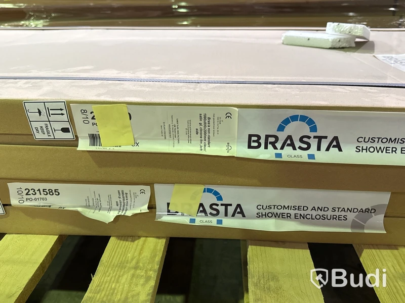 Stort parti duschväggar
