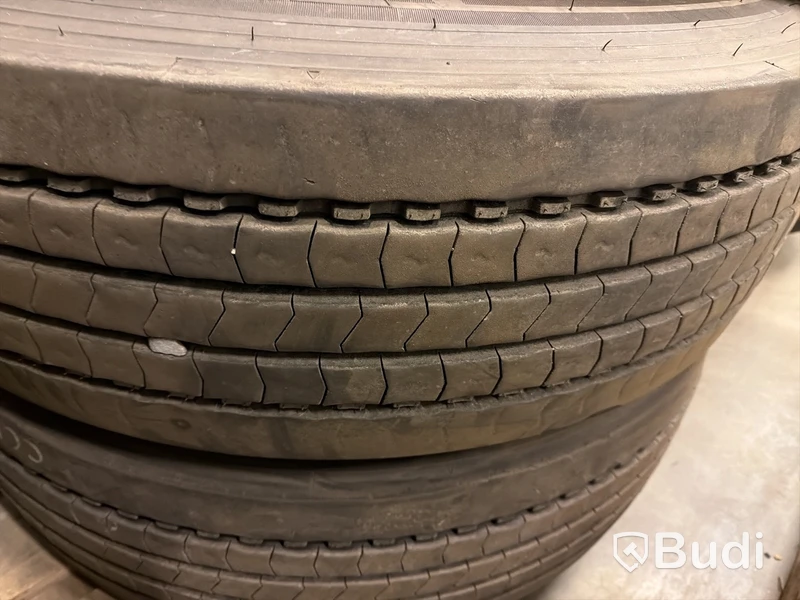 2 st lastbilshjul 315/80 R22,5
