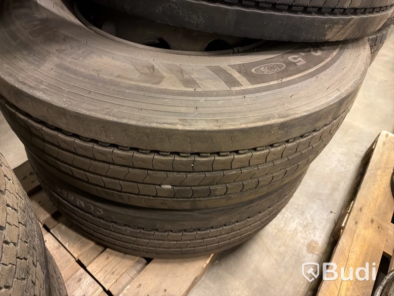 2 st lastbilshjul 315/80 R22,5