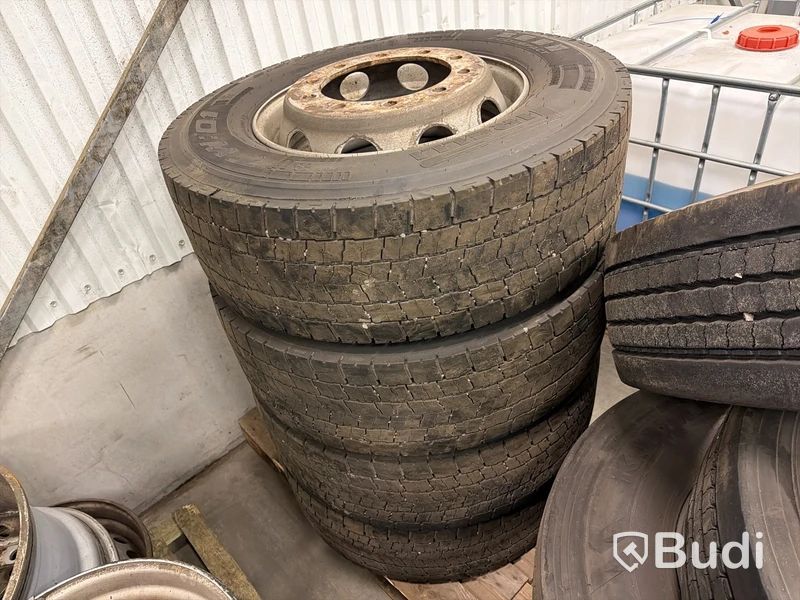 4 st lastbilshjul 315/70 R22,5