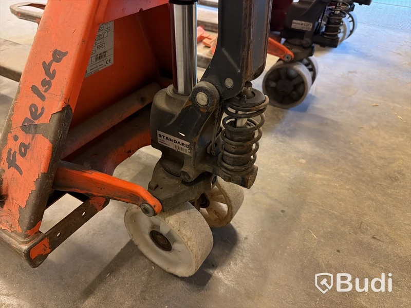 3 st palldragare BT