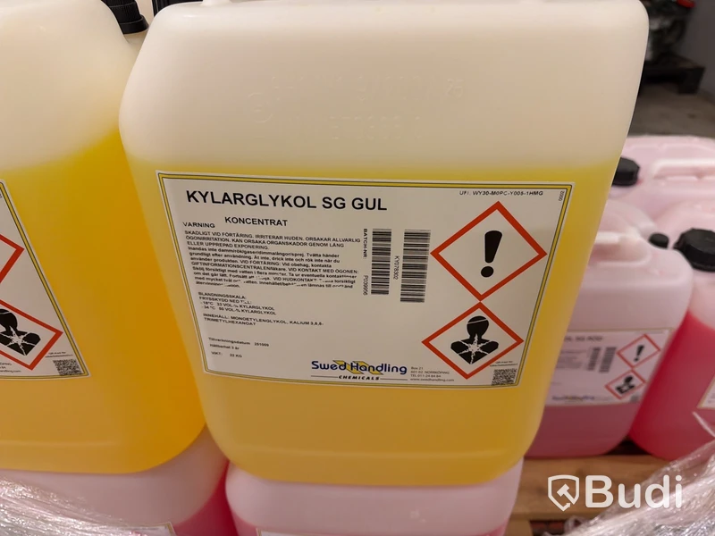 16 st dunkar koncentrerad glykol, 352 kg