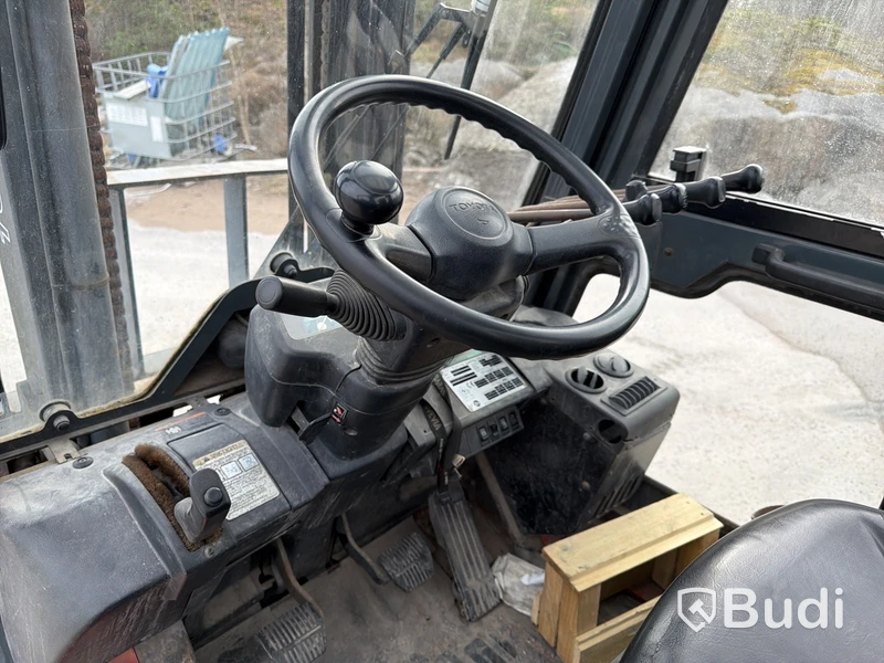 Dieseltruck Toyota 7FDF30-2003