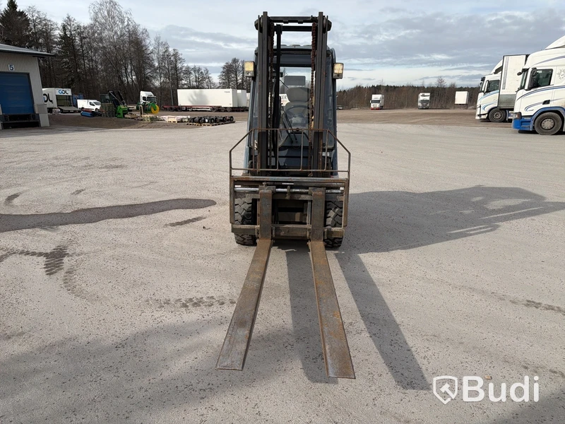 Dieseltruck Toyota 7FDF30-2003