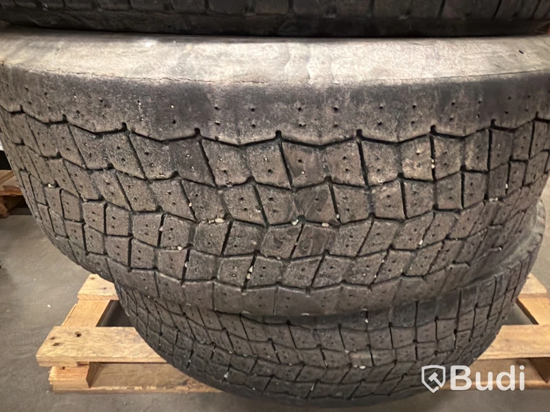 3 st lastbildäck 315/70 R22,5