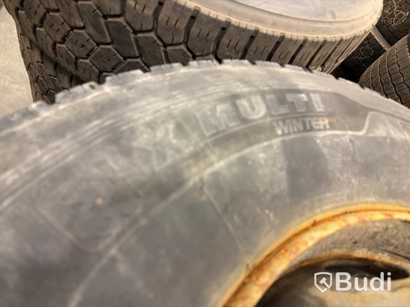 4 st lastbilshjul 295/80 R22,5