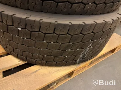 3 st lastbilsdäck 315/70 R22,5