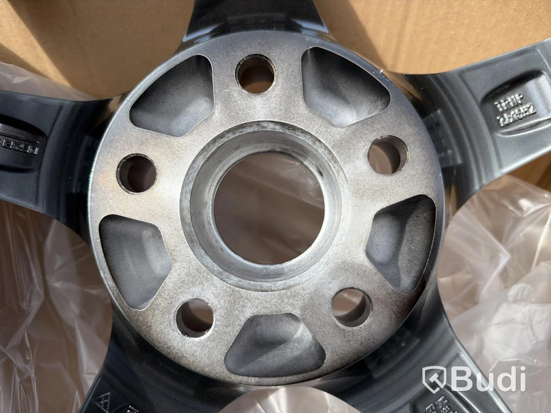Set of 4 Dezent 16" Rims