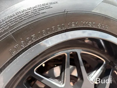 Set of 4 complete wheels – 20" alloy rims with Yokohama Geolandar A/T tires