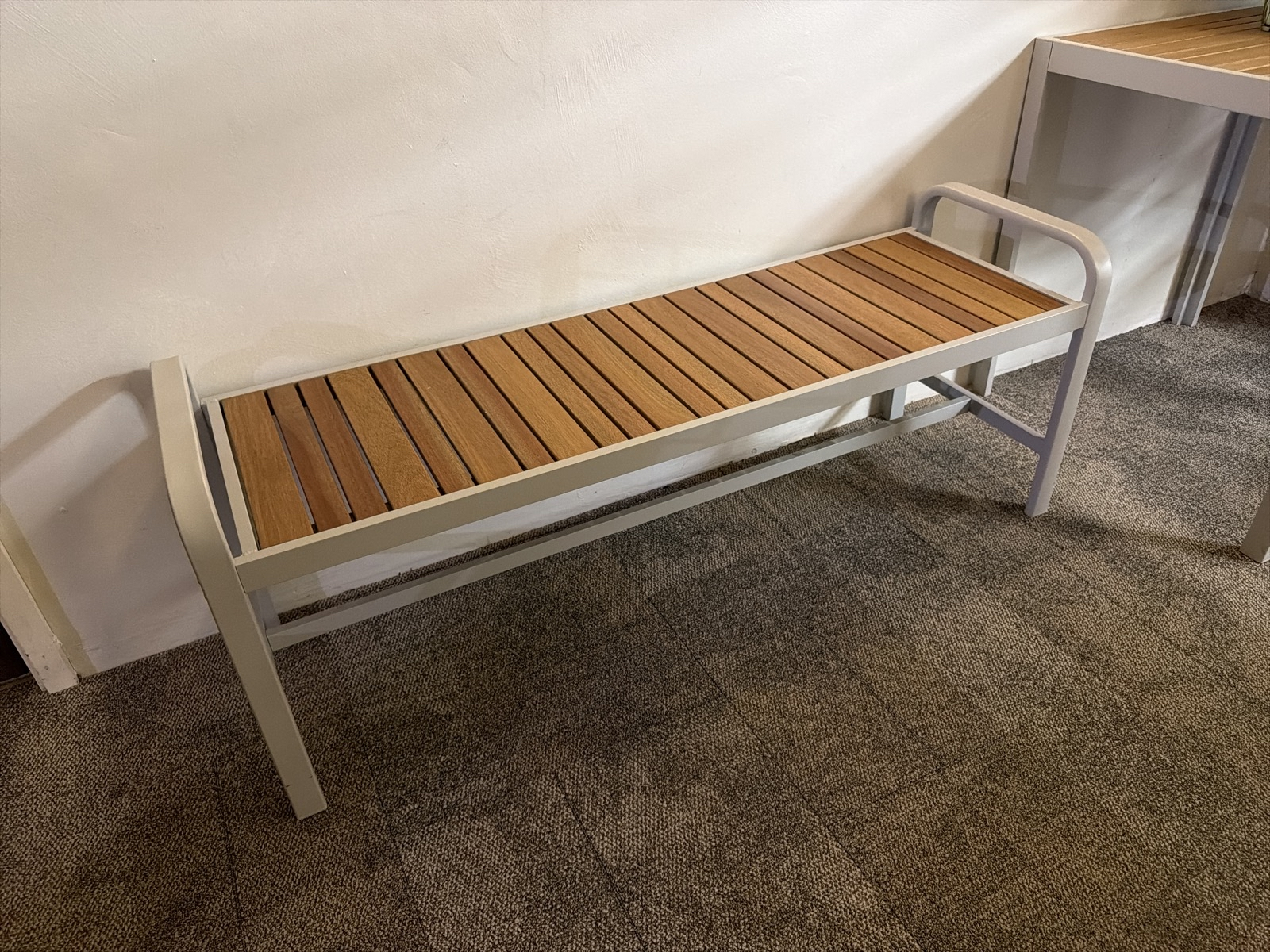 6 st Ikeabänkar
