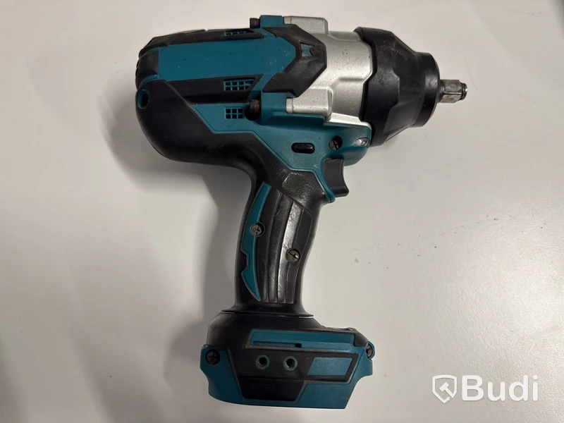 Makita Mutterdragare 1/2" , slagskruvdragare och borrskruvdragare 18V, laddare, 2 batterier