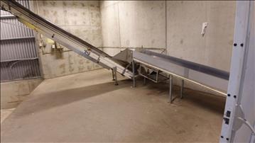 Transportband totalt ca 11 meter med ilastningsficka