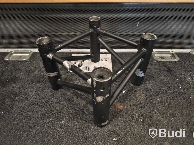 1 st, 0,21 m truss, Prolyte H30 box-distans, svart, defekt