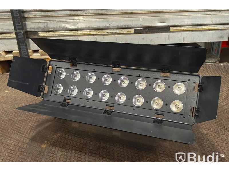 4 st, BeamZ WH192, wall wash, 100w.