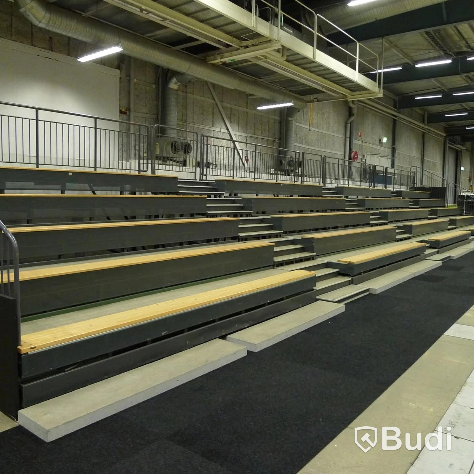 Bleacher system