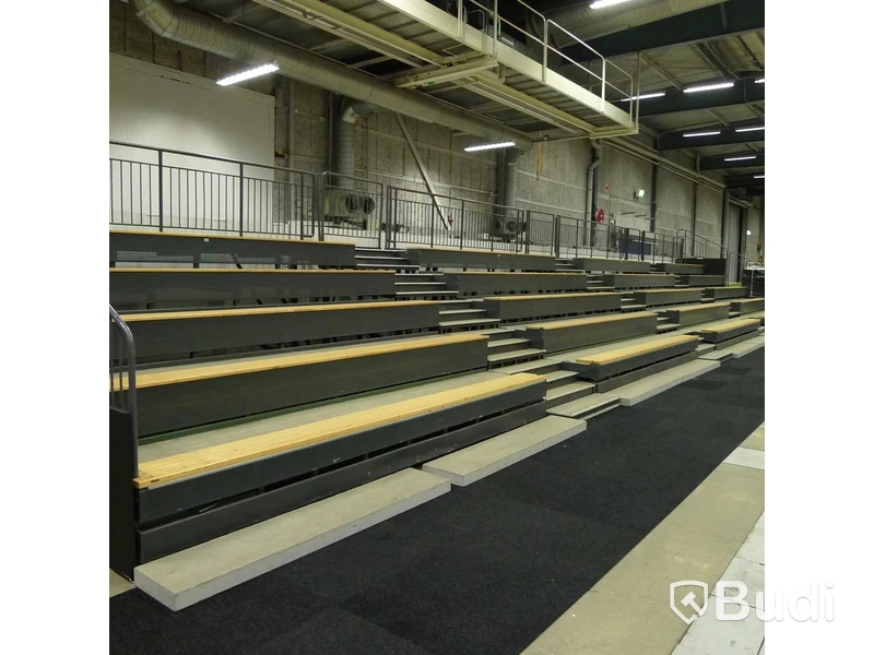Bleacher system