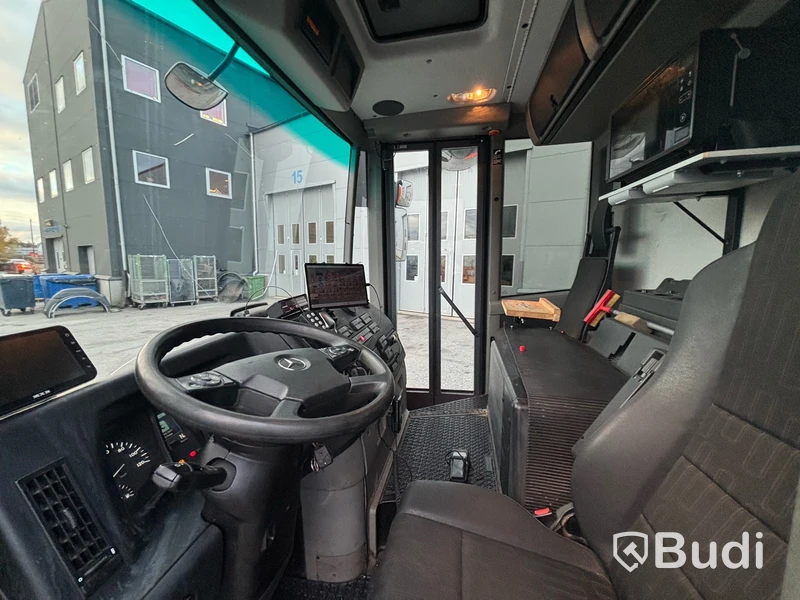 TMA-bil Mercedes-Benz Econic 1827 4x2 -2021 | Hiab-kran