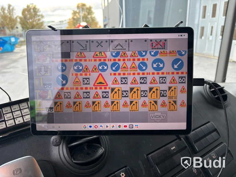 TMA-bil Mercedes-Benz Econic 1827 4x2 -2021 | Hiab-kran