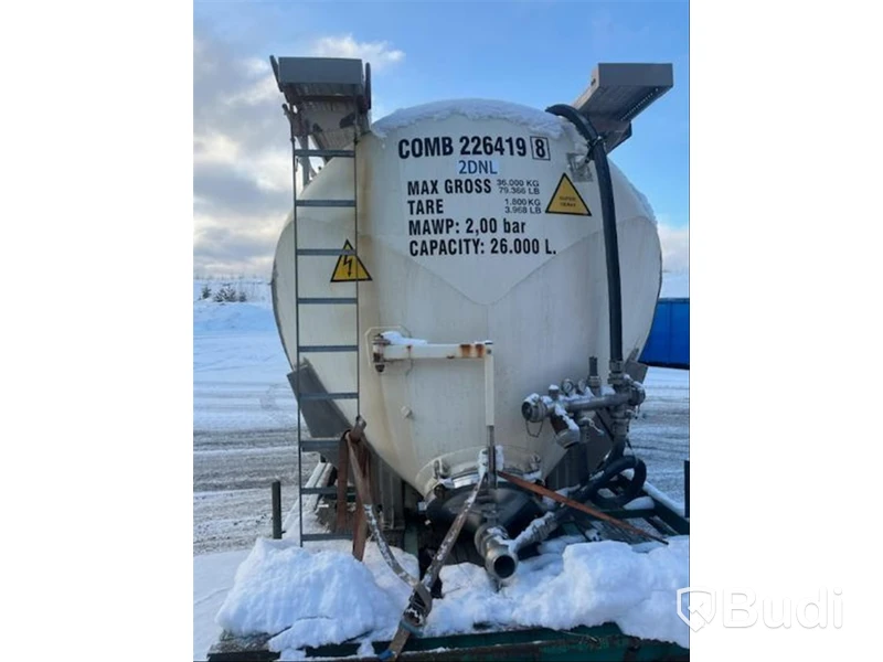 Bulktank i aluminium kört djurfoder och pellets