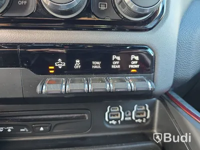Dodge RAM 1500 REBEL 4X4 | 2018 | BENSIN