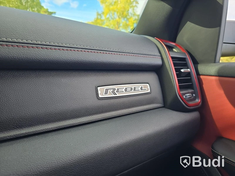 Dodge RAM 1500 REBEL 4X4 | 2018 | BENSIN