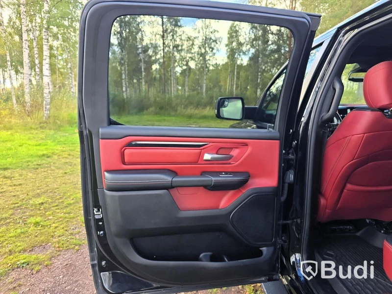 Dodge RAM 1500 REBEL 4X4 | 2018 | BENSIN