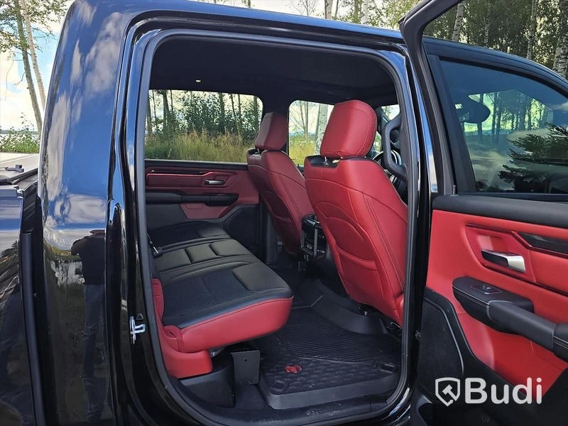 Dodge RAM 1500 REBEL 4X4 | 2018 | BENSIN