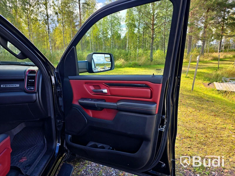 Dodge RAM 1500 REBEL 4X4 | 2018 | BENSIN