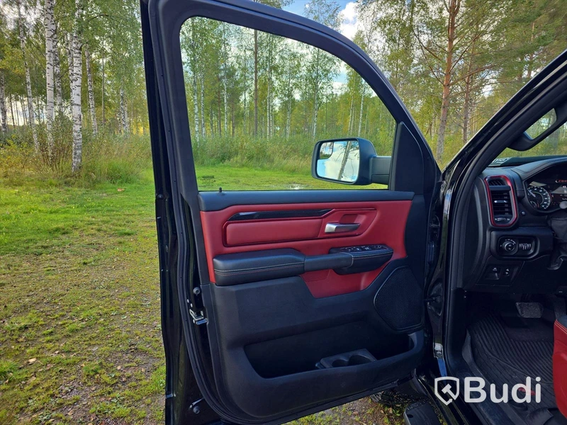 Dodge RAM 1500 REBEL 4X4 | 2018 | BENSIN
