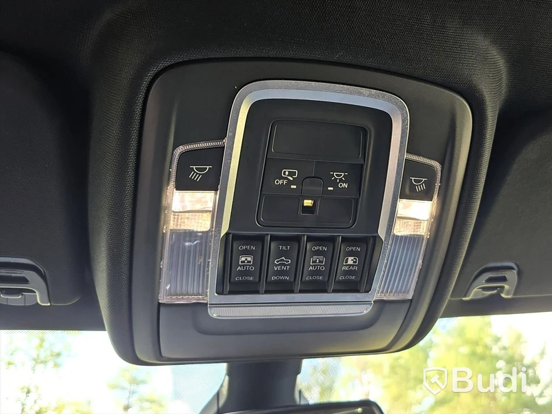Dodge RAM 1500 REBEL 4X4 | 2018 | BENSIN