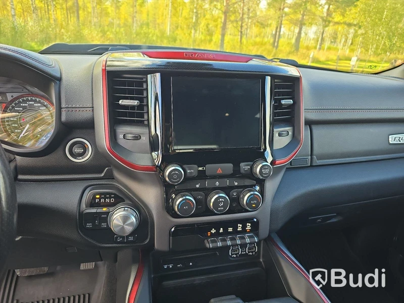 Dodge RAM 1500 REBEL 4X4 | 2018 | BENSIN