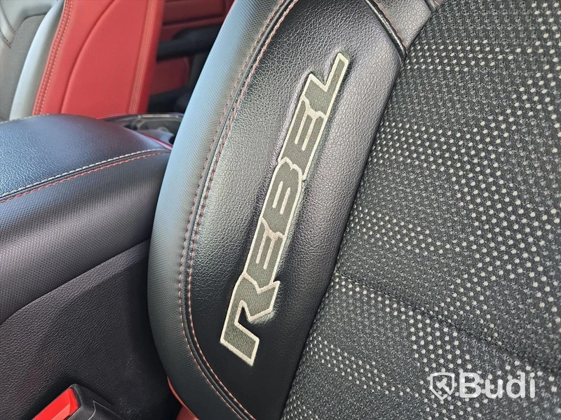 Dodge RAM 1500 REBEL 4X4 | 2018 | BENSIN